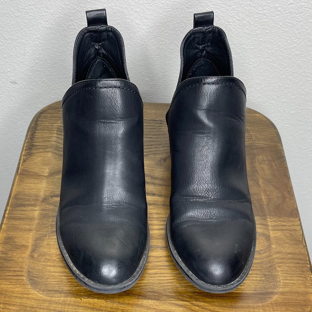 Universal Thread | Booties